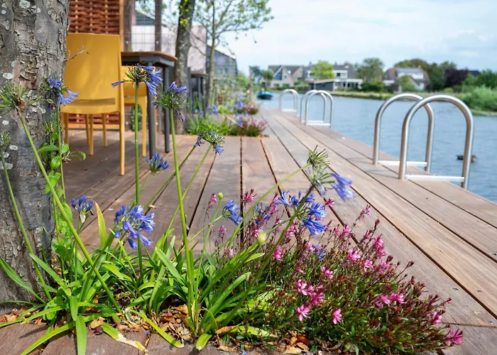 Feriehus 5 Persons Tulpenacker Comfort Roelofarendsveen